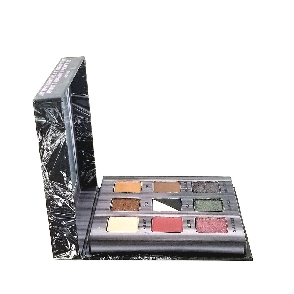 ❄️ URBAN DECAY: Troublemaker Palette w/MiniMascara